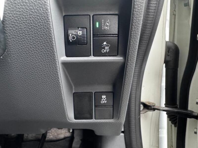 N-VAN