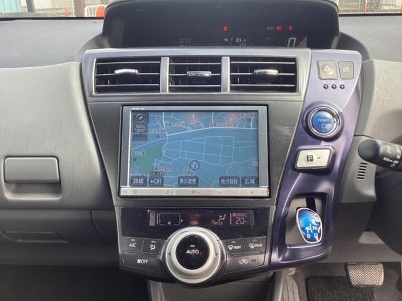 PRIUS ALPHA