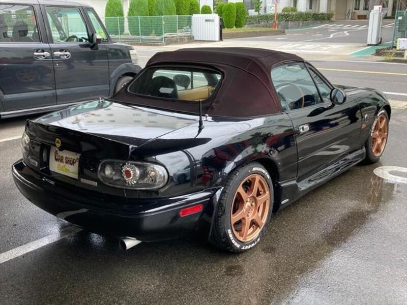 ROADSTER