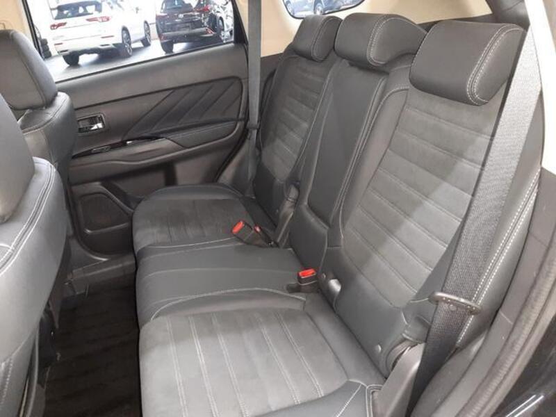 OUTLANDER PHEV