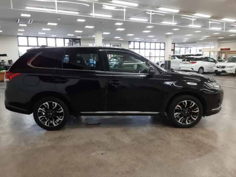 OUTLANDER PHEV