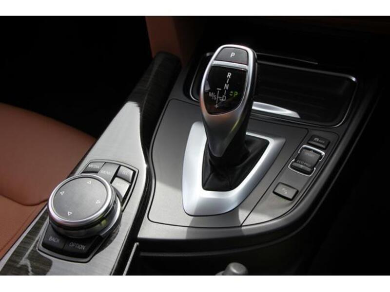 4 SERIES