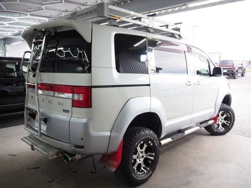 DELICA D5