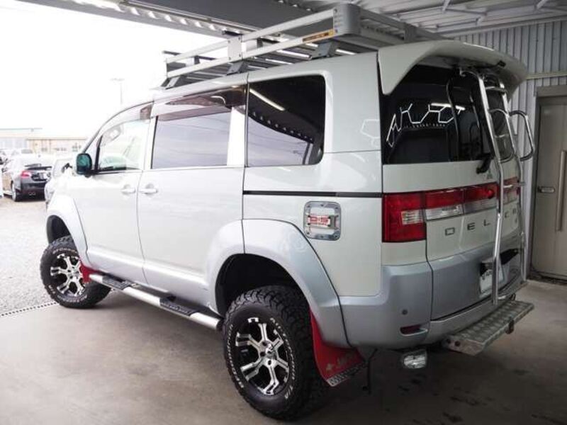 DELICA D5