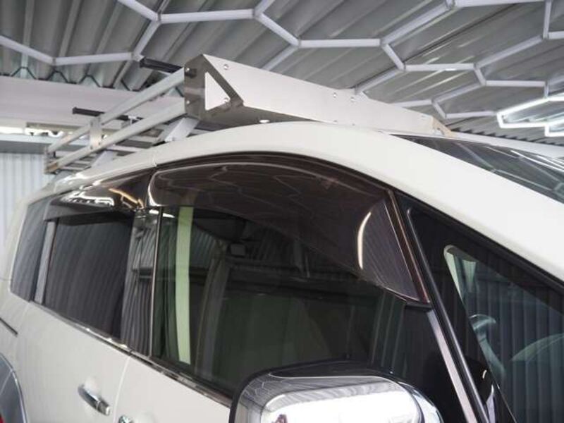 DELICA D5