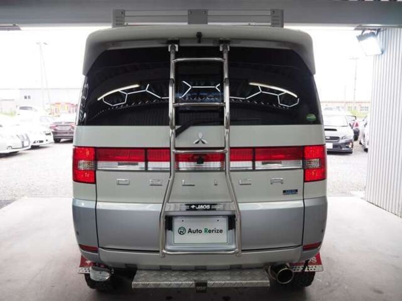 DELICA D5
