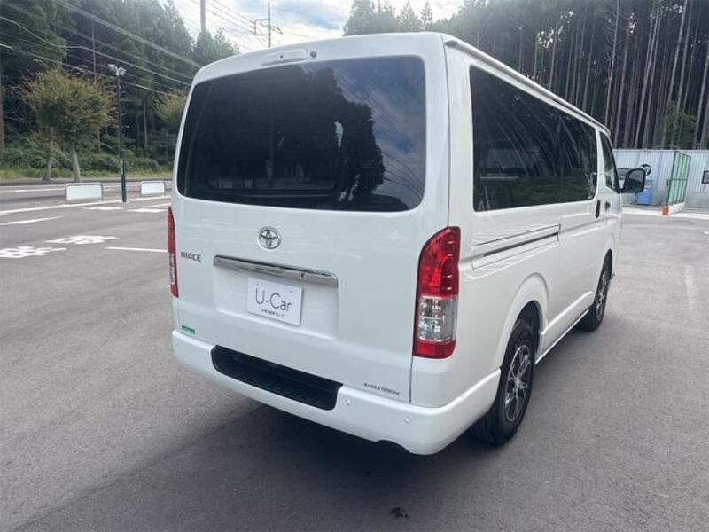 HIACE VAN