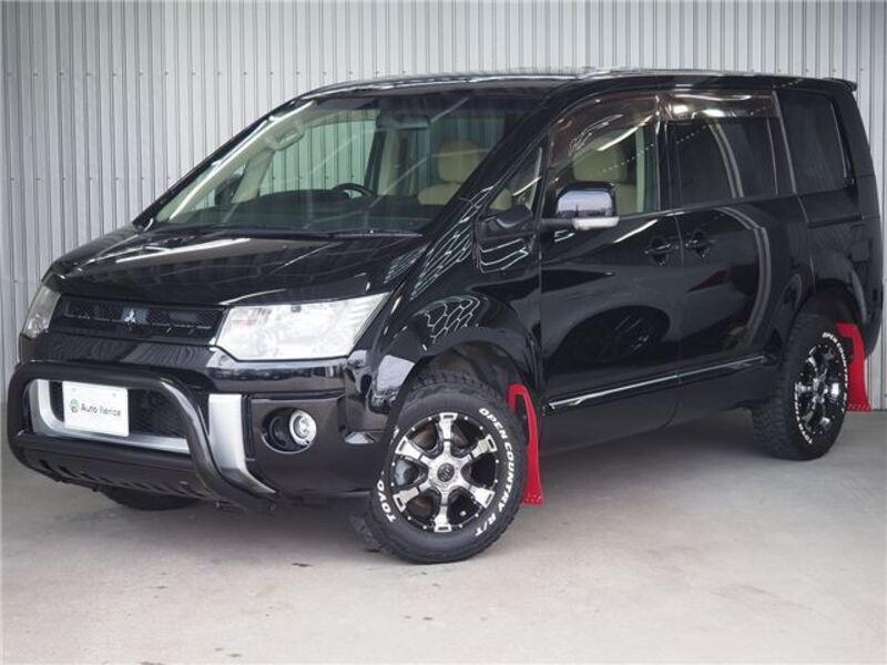 MITSUBISHI DELICA D5
