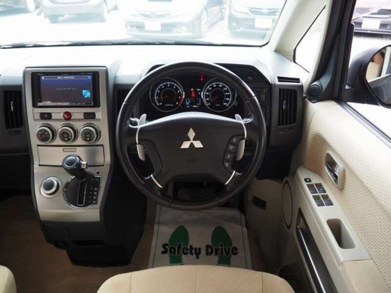 DELICA D5