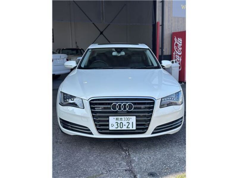 AUDI A8