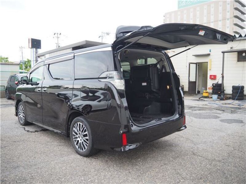 VELLFIRE