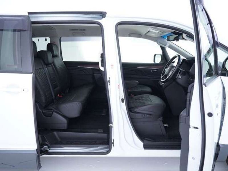 DELICA D5