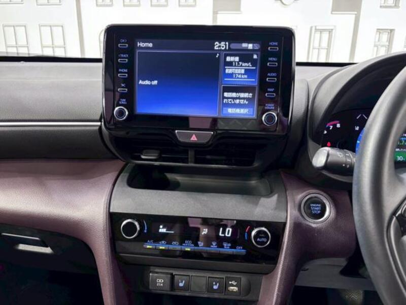 YARIS CROSS