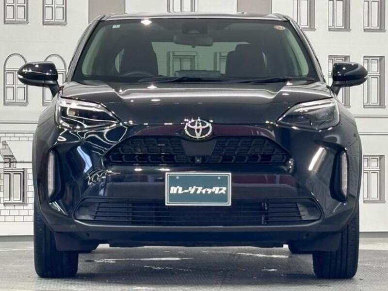 YARIS CROSS