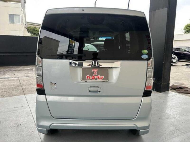 N BOX