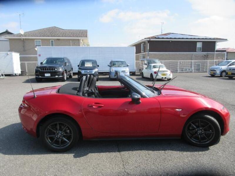 ROADSTER