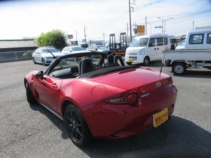 ROADSTER