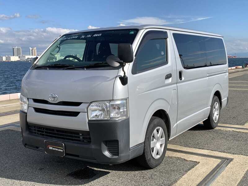 TOYOTA Regiusace Van