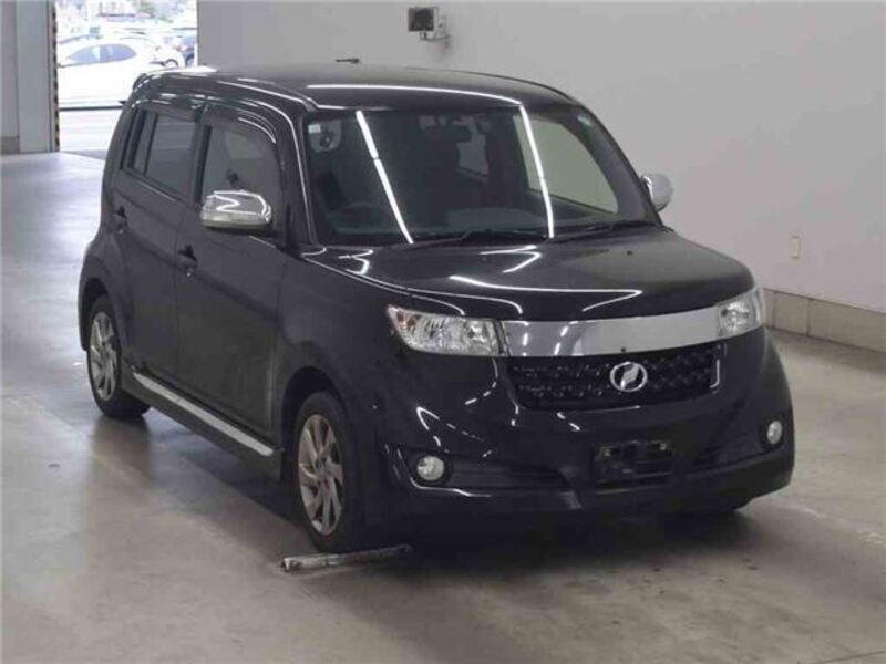 TOYOTA BB