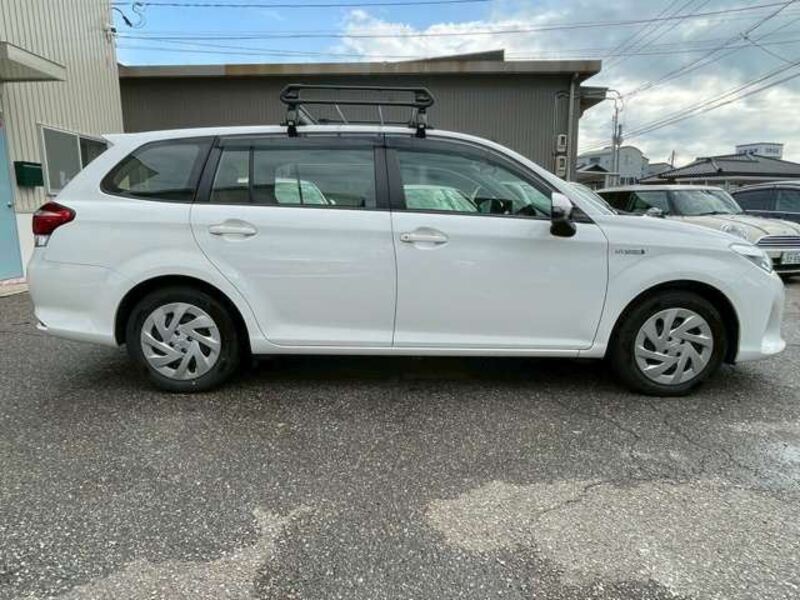 COROLLA FIELDER
