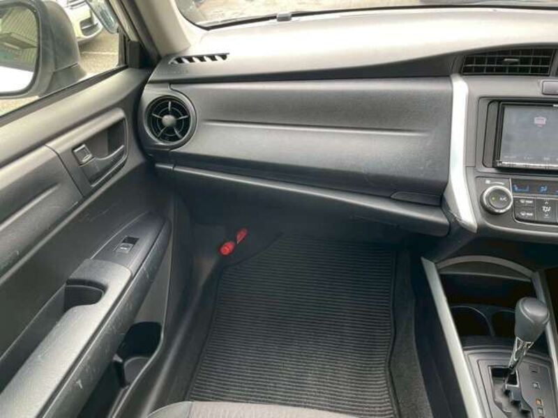COROLLA FIELDER