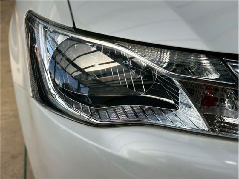 COROLLA AXIO