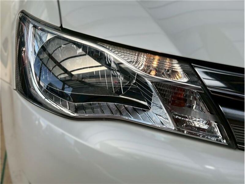 COROLLA AXIO