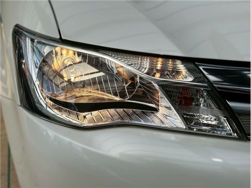 COROLLA AXIO