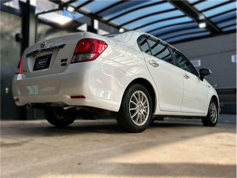 COROLLA AXIO