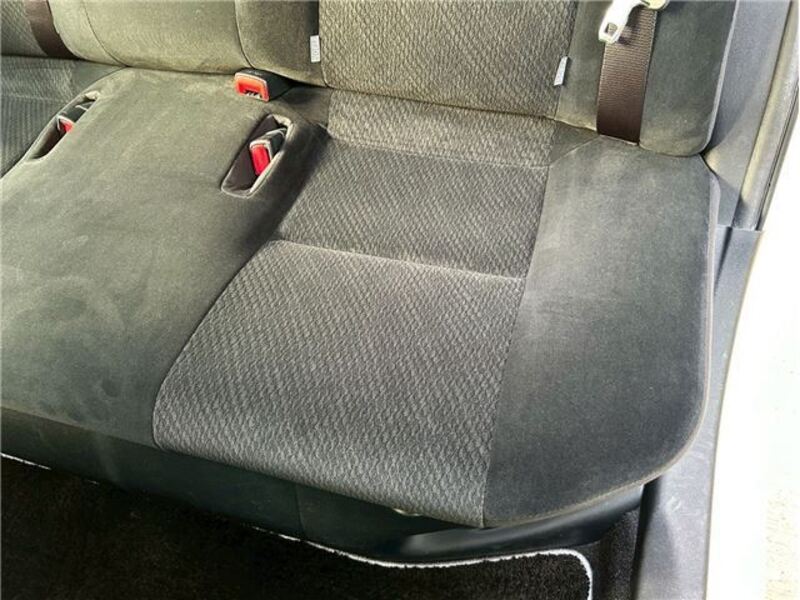 COROLLA AXIO
