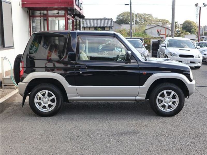 PAJERO MINI