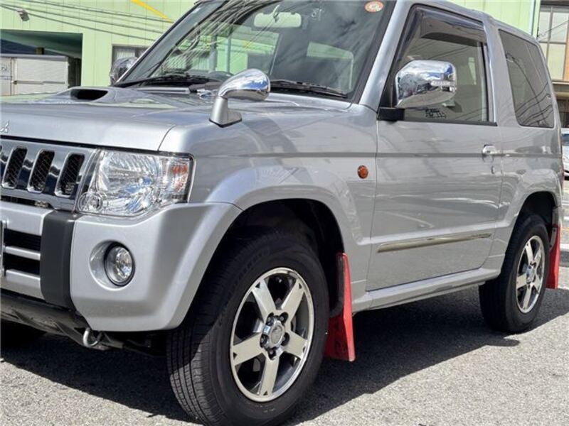 PAJERO MINI
