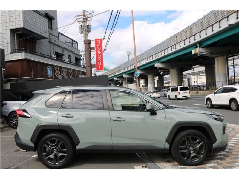 RAV4