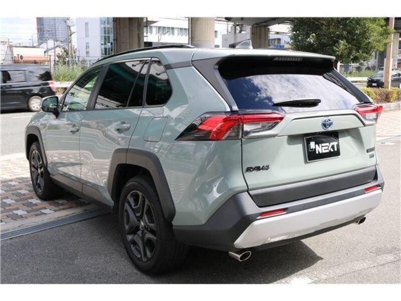 RAV4