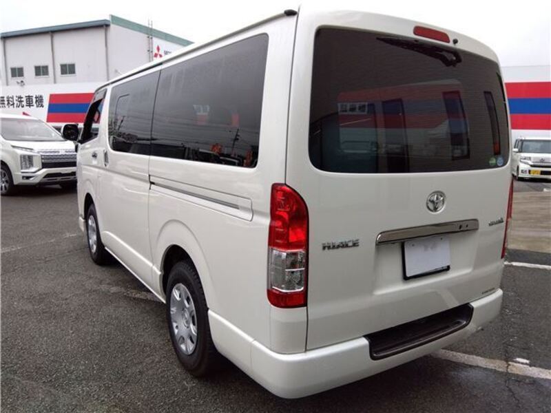 HIACE VAN