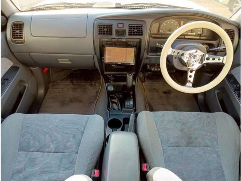 HILUX SURF
