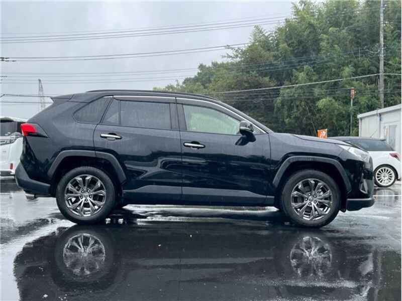 RAV4