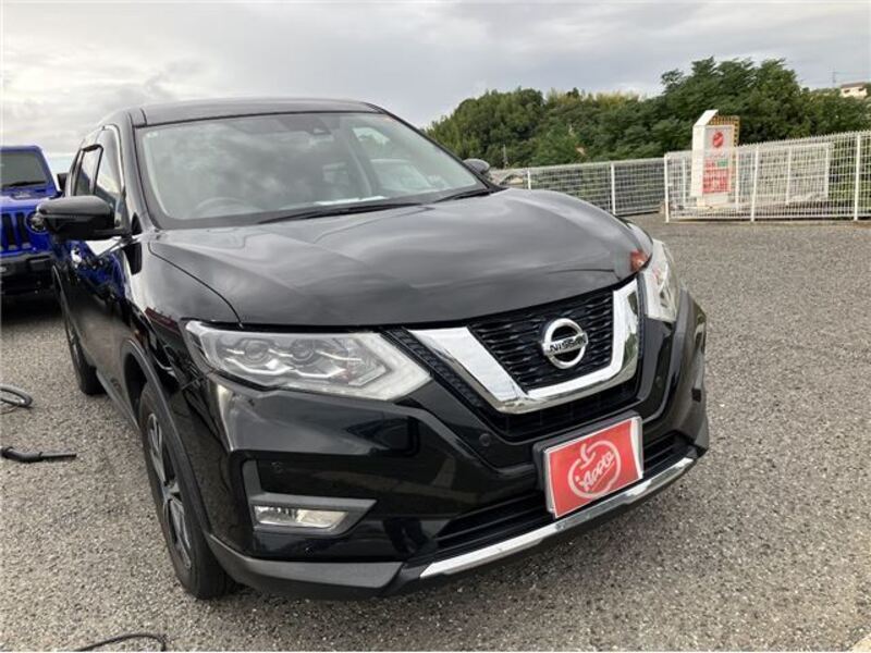 X-TRAIL