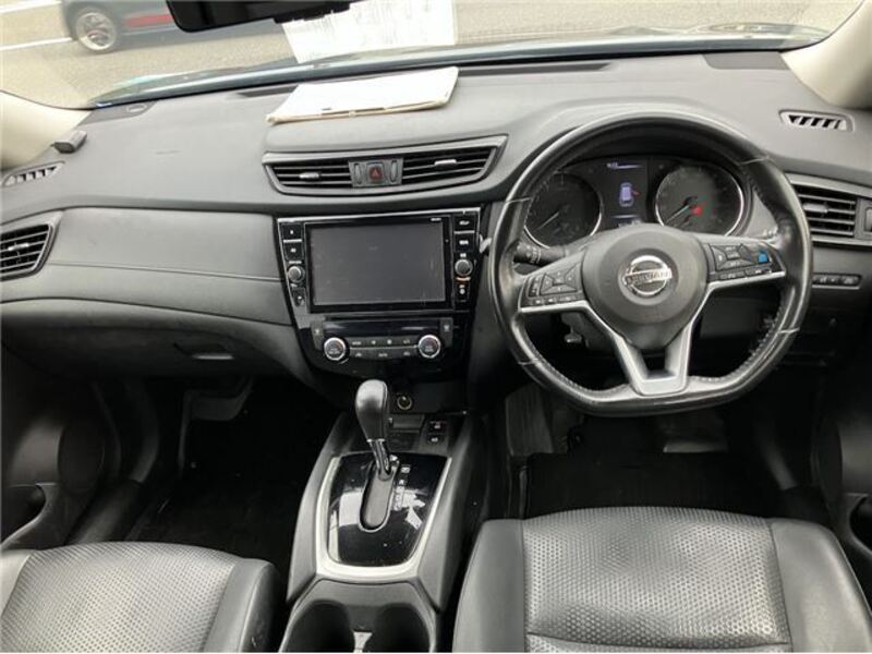 X-TRAIL
