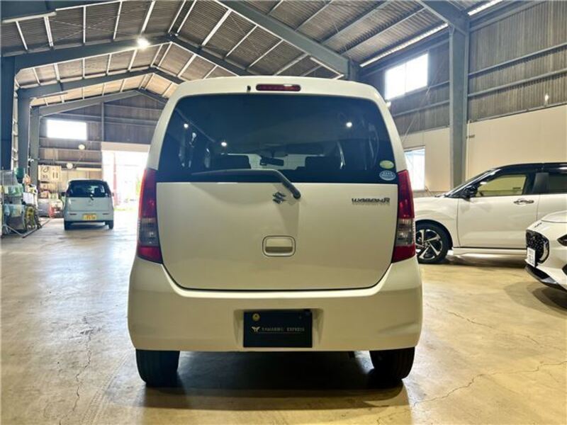 WAGON R