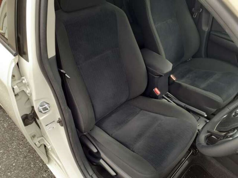 COROLLA FIELDER