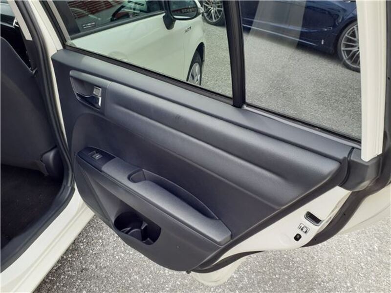 COROLLA FIELDER