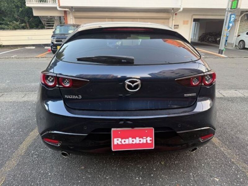MAZDA3