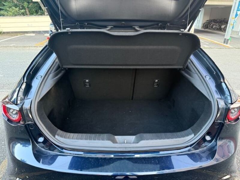 MAZDA3