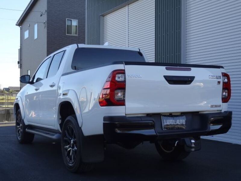 HILUX