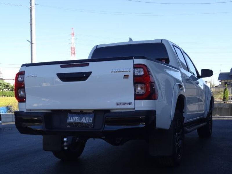 HILUX