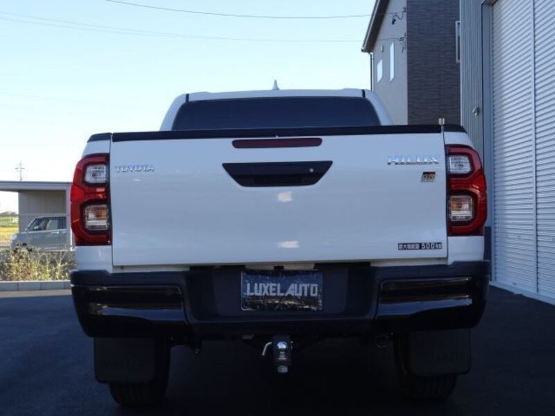 HILUX