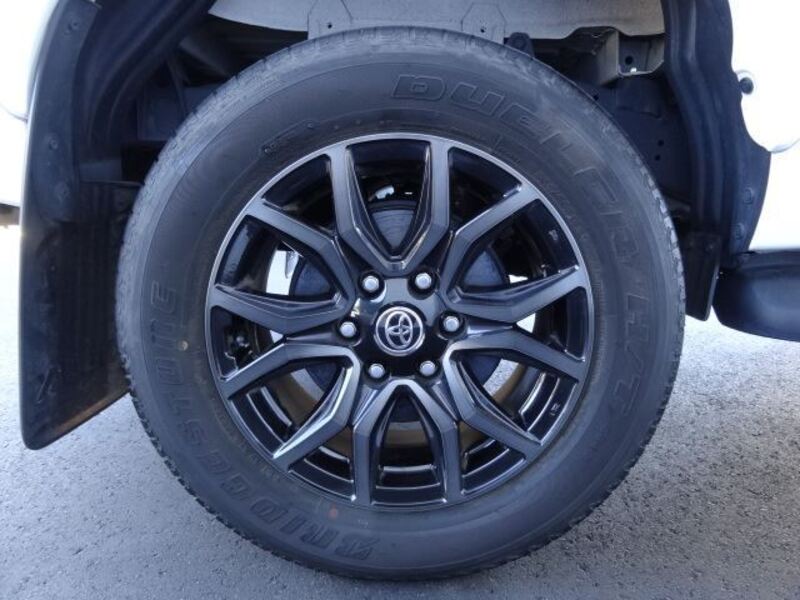 HILUX