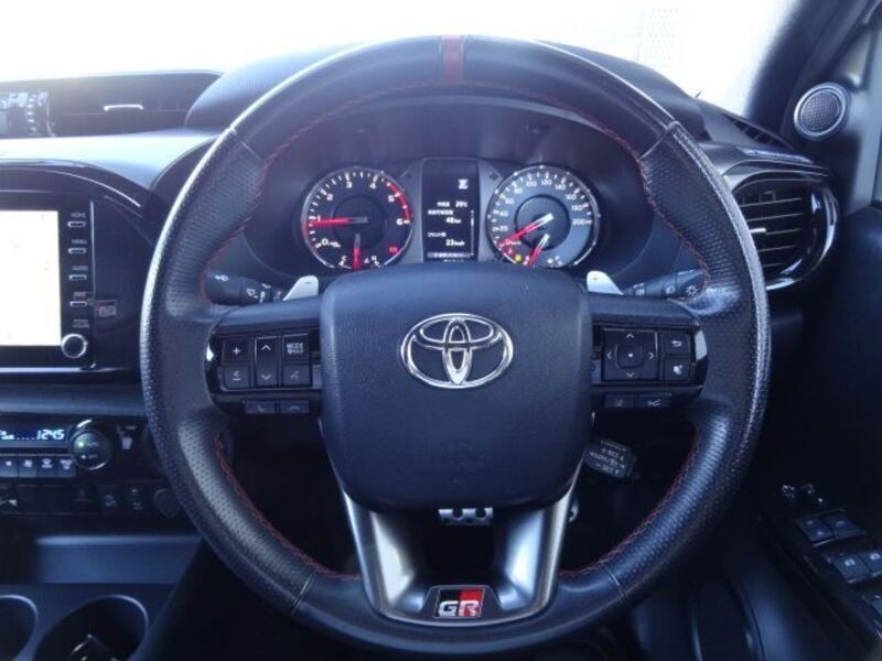 HILUX