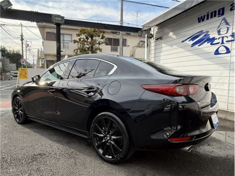MAZDA3